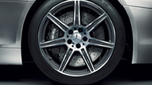 Mercedes-Benz E-Class Rim Rim of a Mercedes-Benz E-Class after structural and cosmetic body work.